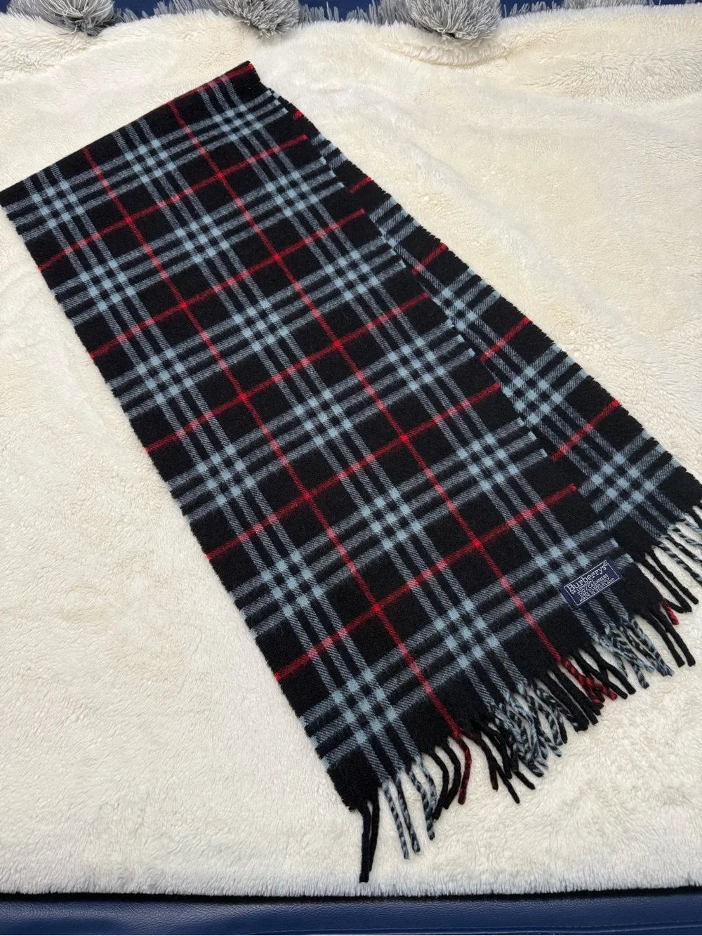 Burberry Unisex 100% Cashmere Scarf